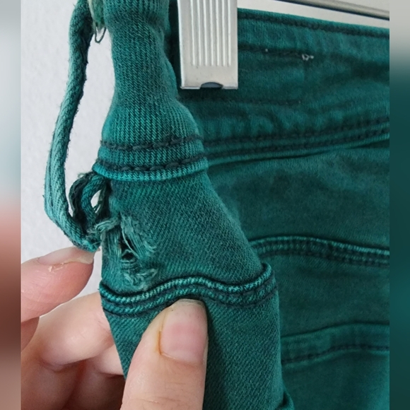 Green Bullhead Denim co Skinny High Rise Jeans! Size 5 on tag - Picture 1 of 4
